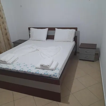 Vila Sinani Villa *